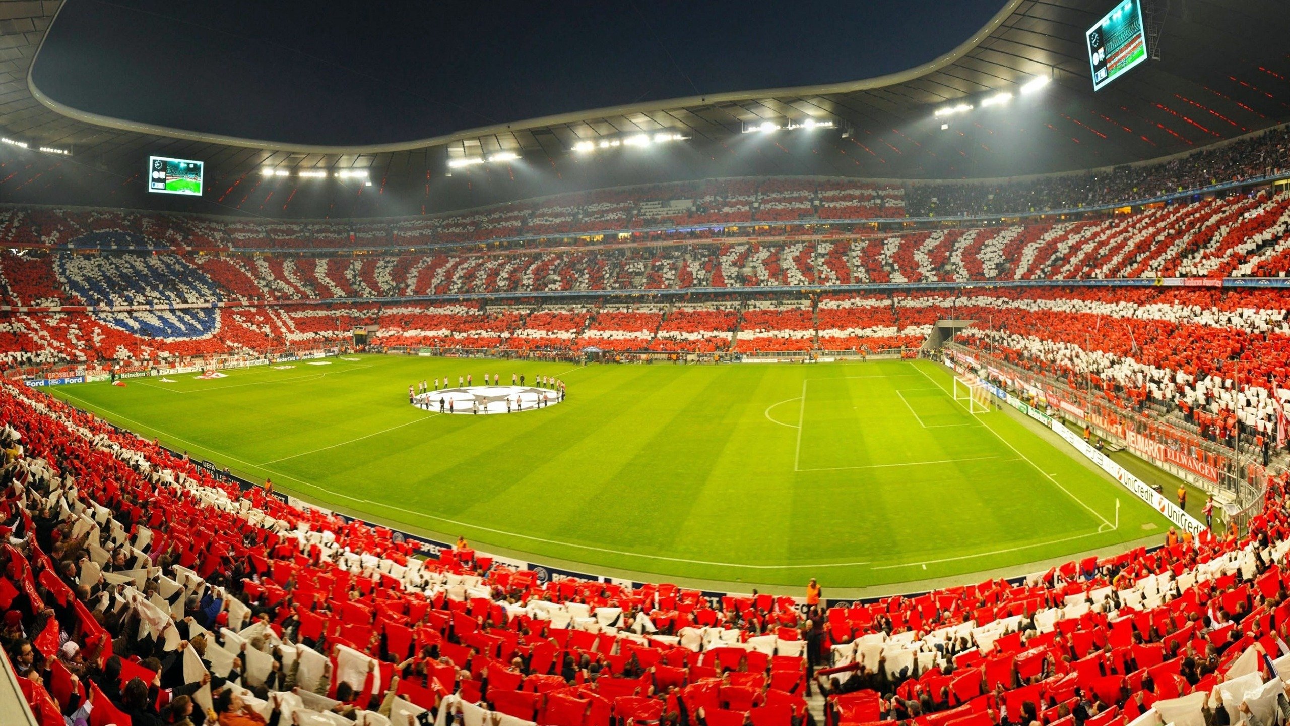 银色闪电撕破迷雾，红色骑士改写历史，F1赛场上的唯一性启示录